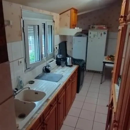 Charming Little Single Storey House Of 80 Metre Carre La Rochelle (Charente-Maritime)