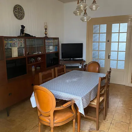 Charming Little Single Storey House Of 80 Metre Carre *