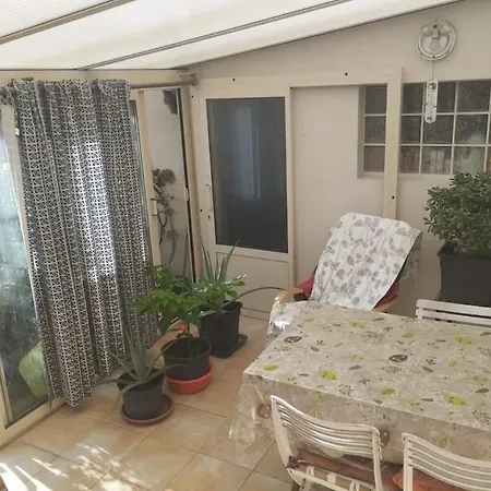 Charming Little Single Storey House Of 80 Metre Carre *